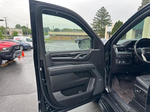 Used 2022 GMC Yukon Denali AWD/4WD image 10