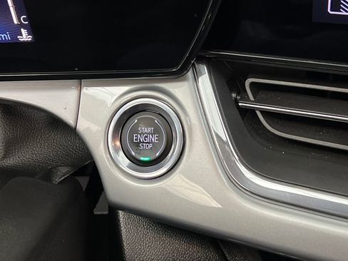 Used 2025 Chevrolet Trax LT w/ LT Convenience Package image 43