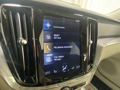 Used 2020 Volvo S60 T5 Momentum w/ Protection Package FWD image 17