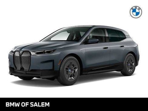 Used 2024 BMW iX xDrive50 w/ Sport Package AWD/4WD image 1