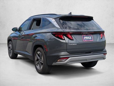 Certified 2025 Hyundai Tucson SEL image 8