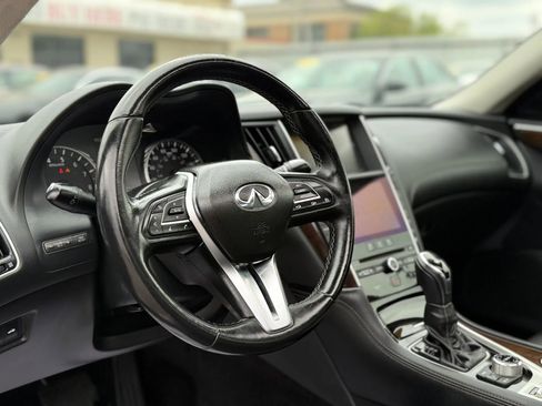 Used 2018 INFINITI Q50 Luxe RWD image 12