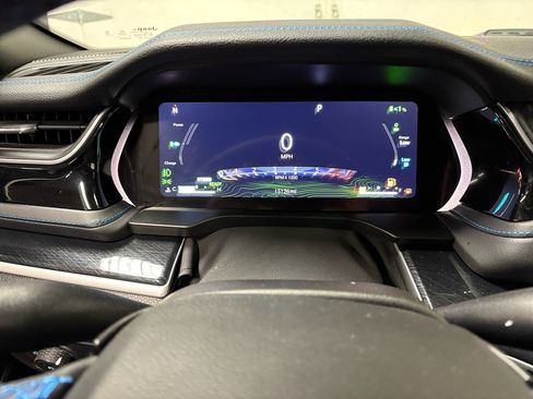 Used 2023 Jeep Grand Cherokee Trailhawk image 28