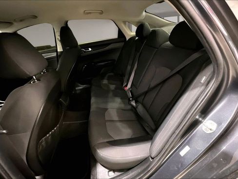 Used 2022 Kia K5 LXS image 22