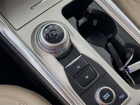 Used 2023 Ford Explorer XLT w/ Equipment Group 202A image 16