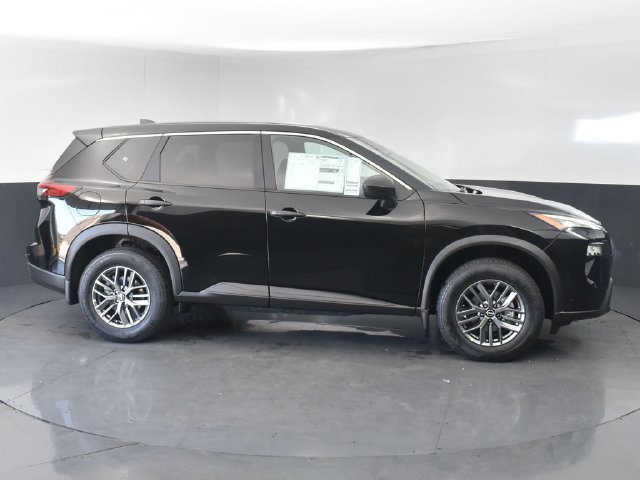 New 2025 Nissan Rogue S FWD image 4