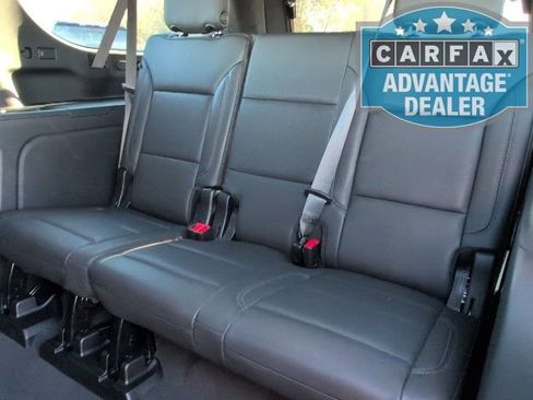 Used 2024 Chevrolet Suburban LT image 9