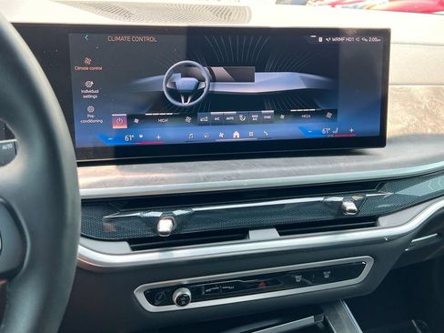 Used 2025 BMW X5 sDrive40i w/ Climate Comfort Package RWD image 18