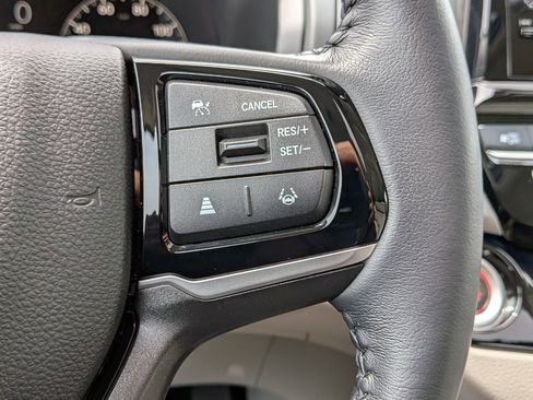 Certified 2025 Honda Odyssey Touring image 15