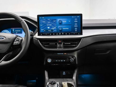 Used 2023 Ford Escape SE w/ PHEV Premium Package FWD image 13