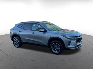 Used 2025 Chevrolet Trax LT video 2