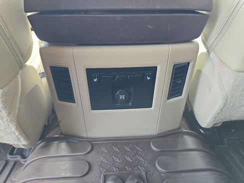 Used 2018 RAM 3500 Laramie AWD/4WD image 31