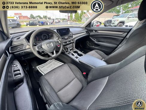 Used 2019 Honda Accord LX image 10