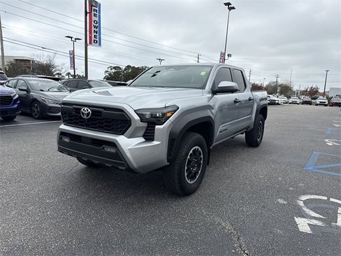 Used 2024 Toyota Tacoma TRD Off-Road w/ TRD Off Road Premium Package image 9