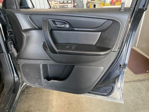 Used 2016 GMC Acadia SLE AWD/4WD image 22