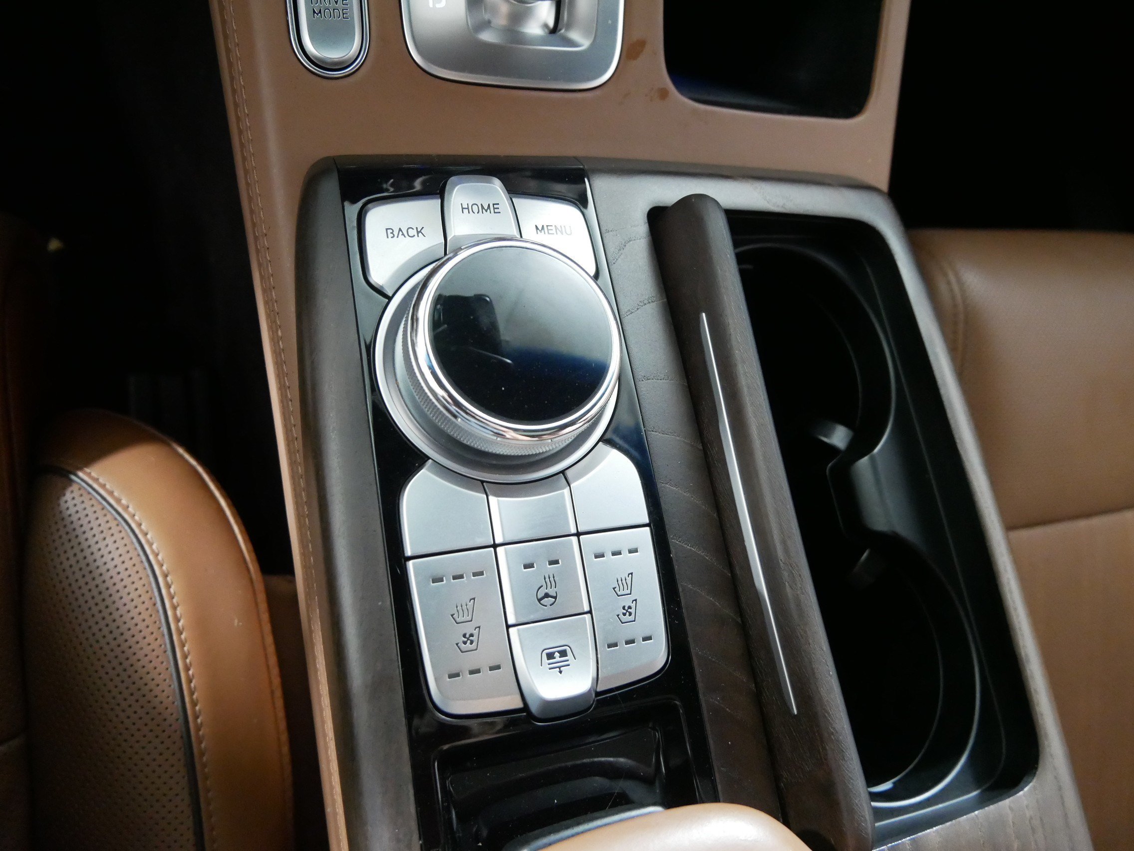 Used 2020 Genesis G90 5.0 Ultimate AWD/4WD image 30