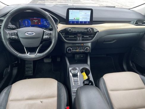 Used 2022 Ford Escape Titanium w/ Titanium Premium Package image 3