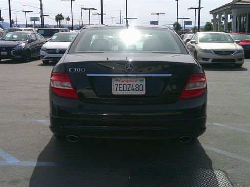 Used 2011 Mercedes-Benz C 300 Sedan image 5