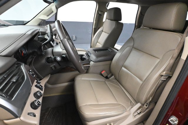 Used 2016 Chevrolet Tahoe LT w/ Luxury Package AWD/4WD image 17