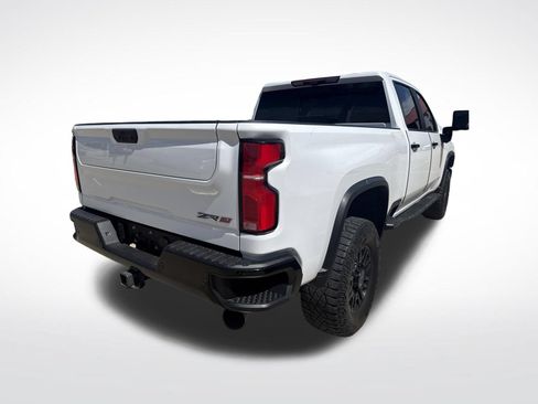 Used 2024 Chevrolet Silverado 2500 ZR2 w/ Technology Package AWD/4WD image 8