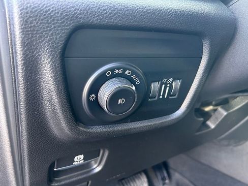 Used 2023 Jeep Grand Cherokee L Limited w/ Trailer Tow Group (B) image 22