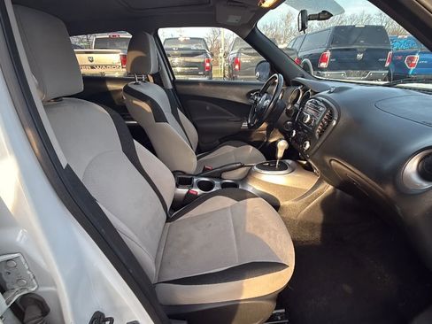 Used 2014 Nissan Juke SV image 17