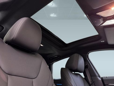 New 2026 BMW i4 eDrive40 w/ Parking Assistance Package image 16