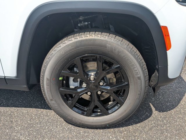 New 2026 Jeep Grand Cherokee Altitude AWD/4WD image 10