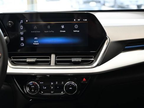 New 2026 Chevrolet Trax LT w/ Sunroof Package FWD image 14