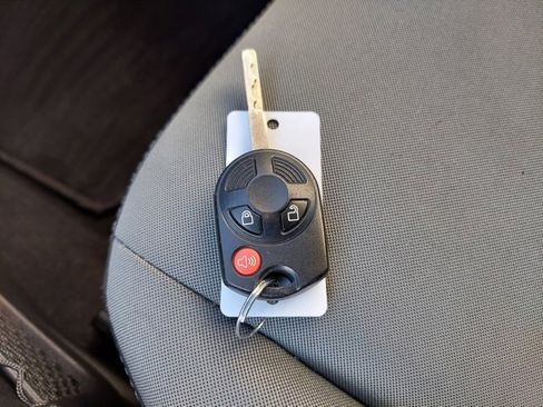 Used 2016 Ford Escape SE image 32