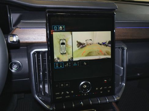 New 2026 GMC Acadia Denali Ultimate w/ LPO, Floor Liner Package image 18