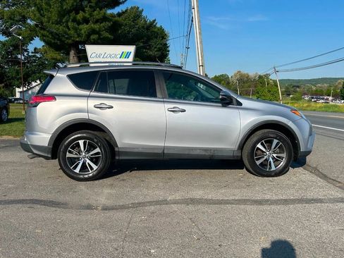 Used 2017 Toyota RAV4 XLE w/ Plus Special Value Package AWD/4WD image 7