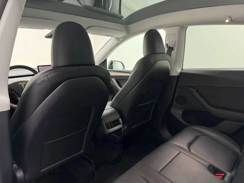 Used 2023 Tesla Model Y Performance AWD/4WD image 14