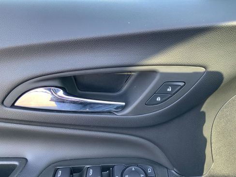 Used 2024 Chevrolet Equinox LT image 26