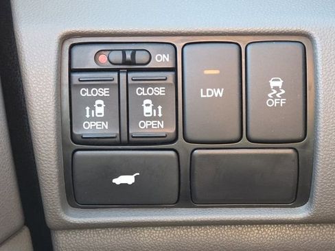 Used 2017 Honda Odyssey EX-L image 10