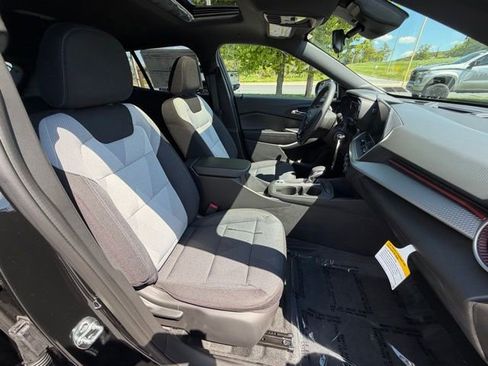 New 2026 Chevrolet Trax RS w/ Sunroof Package FWD image 35