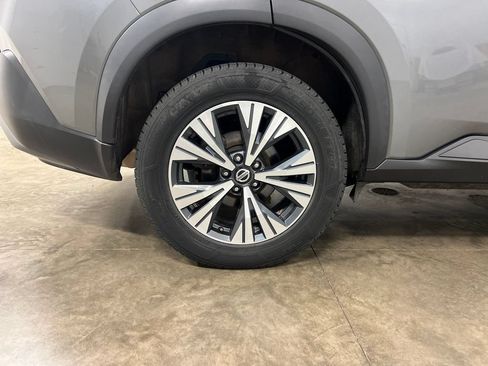 Used 2021 Nissan Rogue SV AWD/4WD image 10