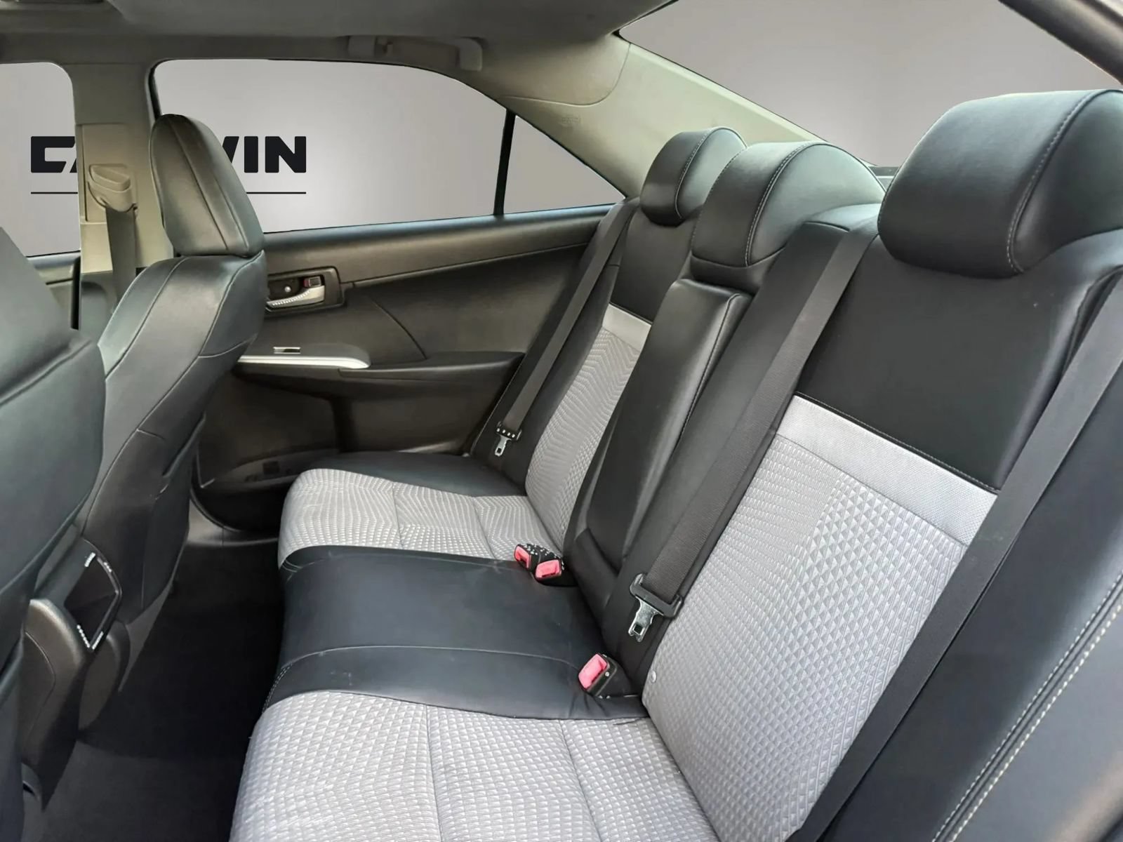 Used 2012 Toyota Camry SE FWD image 23