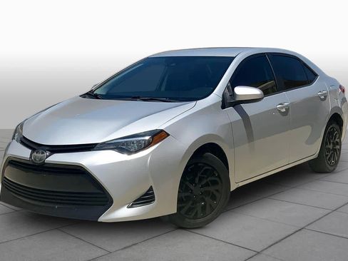 Used 2019 Toyota Corolla LE FWD image 1