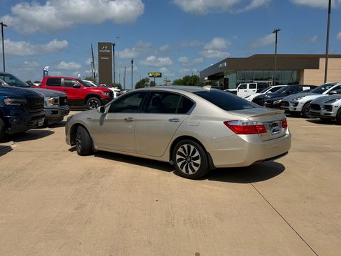 Used 2015 Honda Accord EX-L image 3
