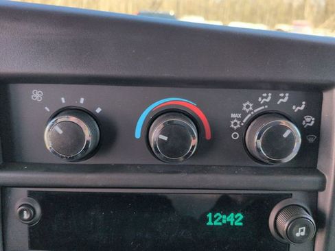 New 2025 Chevrolet Express 3500 w/ Power Convenience Package image 8