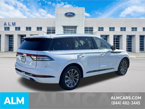 Used 2020 Lincoln Aviator Grand Touring w/ Elements Package Plus image 6