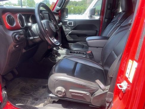 Used 2020 Jeep Gladiator Rubicon AWD/4WD image 4