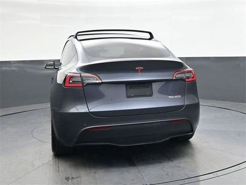 Used 2021 Tesla Model Y Performance image 5