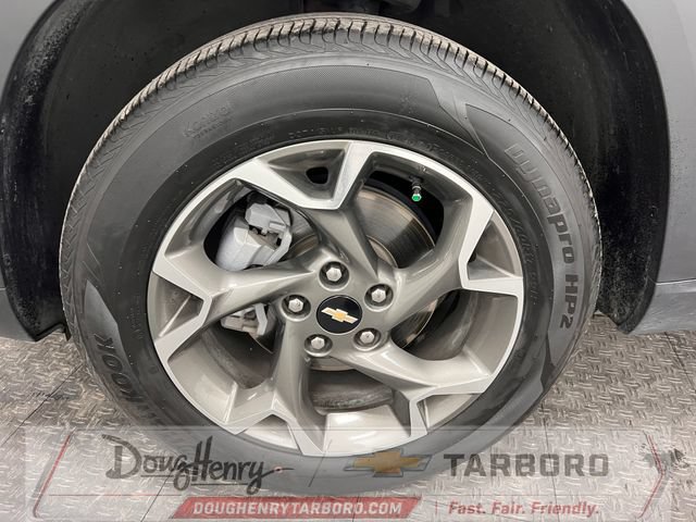 Used 2025 Chevrolet Trax LT w/ LT Convenience Package FWD image 22