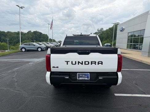 Used 2023 Toyota Tundra SR5 w/ SR5 Premium Package AWD/4WD image 7