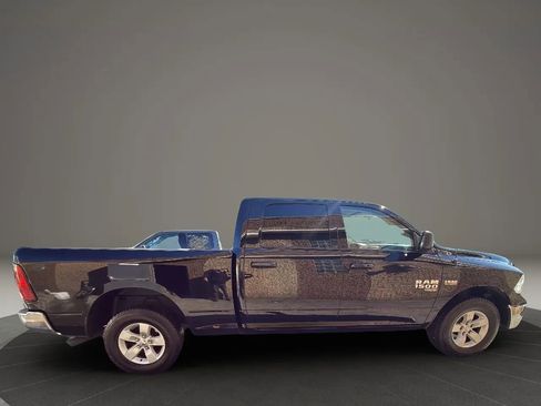 Used 2019 RAM 1500 Classic SLT image 4