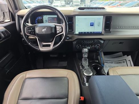 Used 2024 Ford Bronco Wildtrak image 12