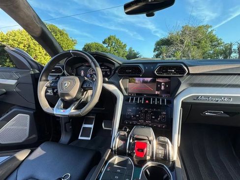Used 2019 Lamborghini Urus AWD/4WD image 15