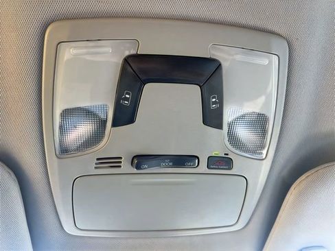 Used 2020 Toyota Sienna LE image 14